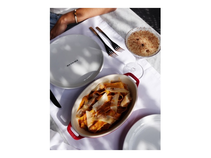 Experiencia Gastronómica: Cena para 2 con Vino en Restaurante Esencia